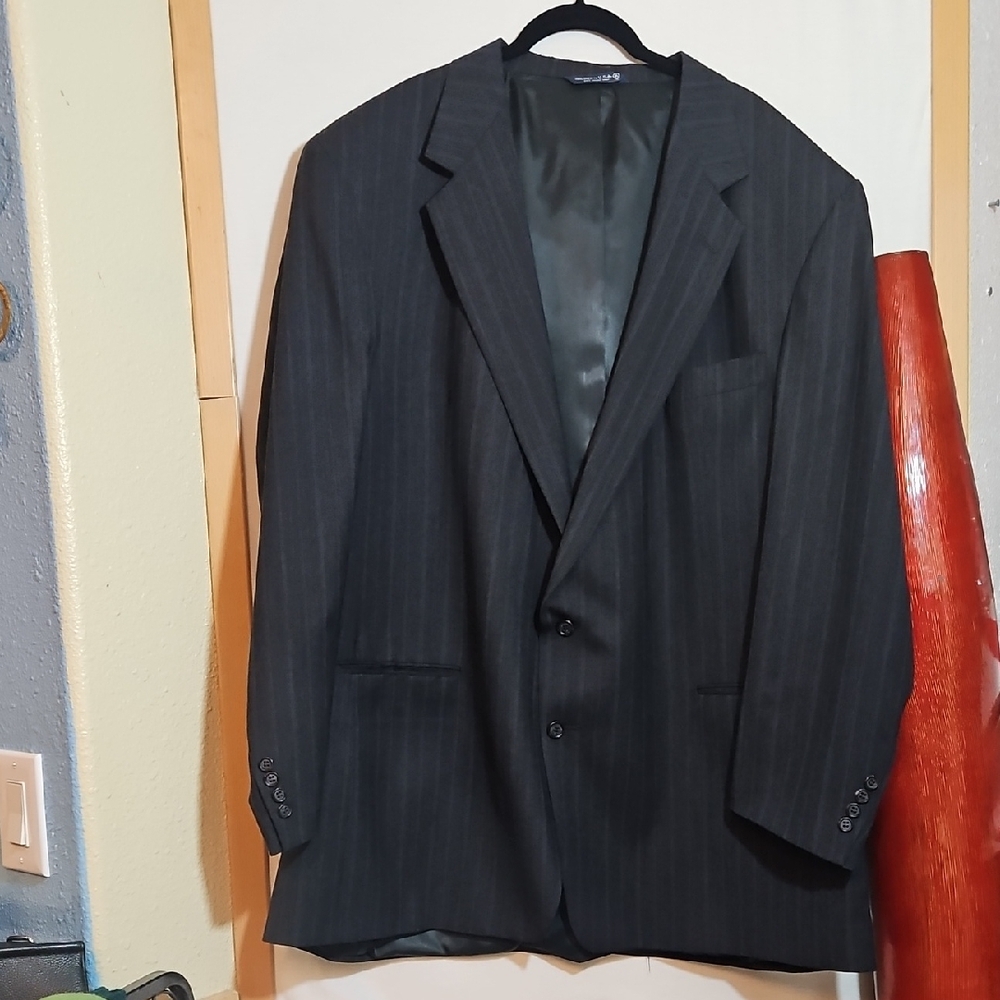 Elegant Charcoal Pinstripe Men's Blazer
